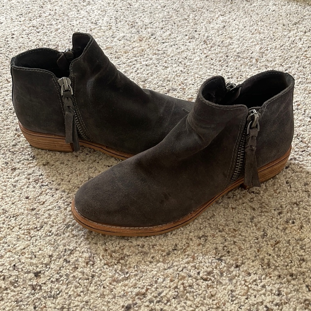 Dolce Vita Suede Ankle boots